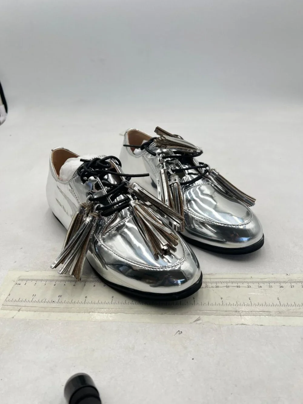 Metallic Silver Lace Up Tassels Flat Oxford Shoes Women